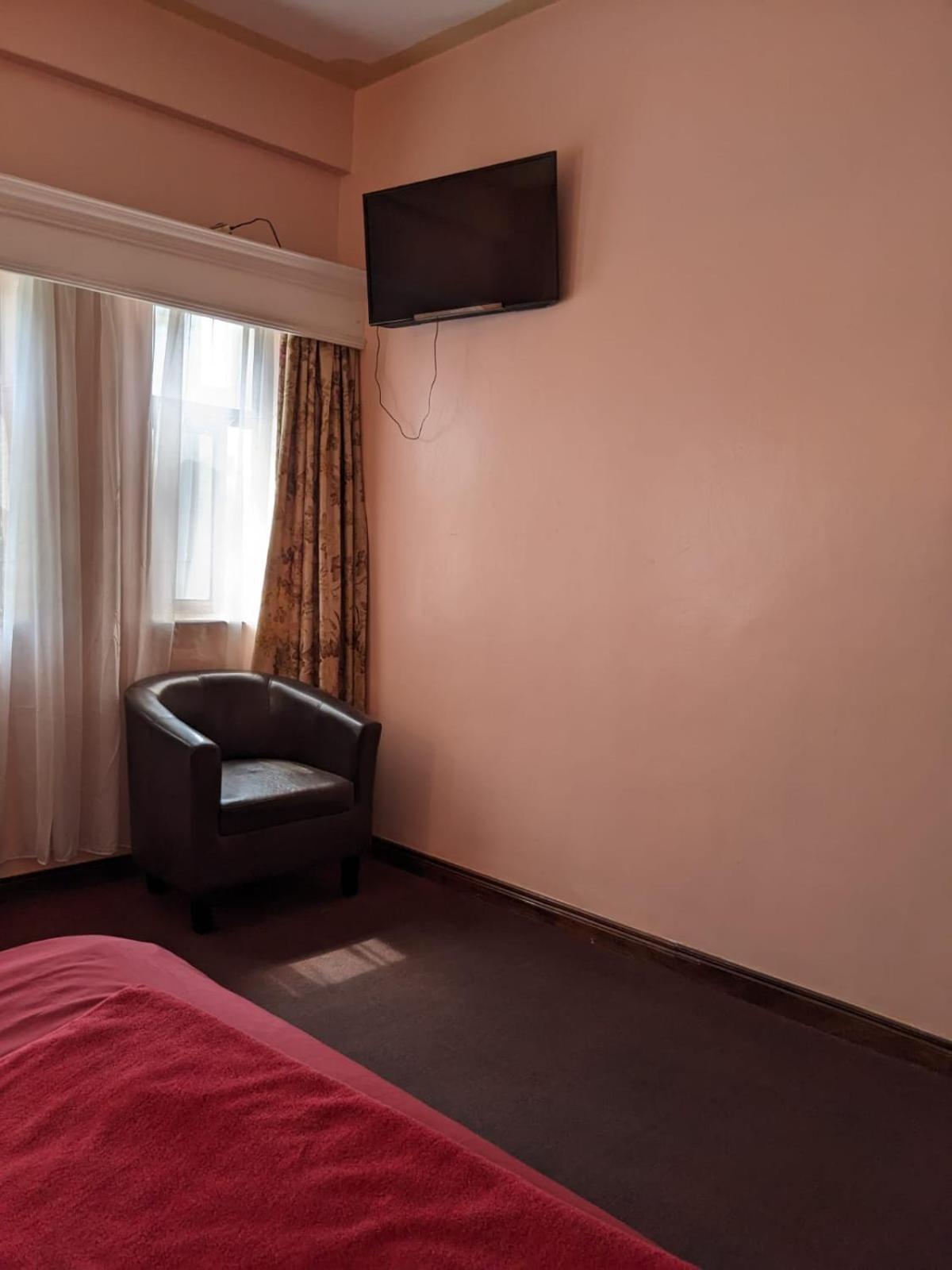 Metro Hotel Nairobi Esterno foto